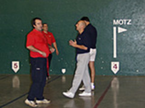  Campeonato de pelota para adultos: resultados