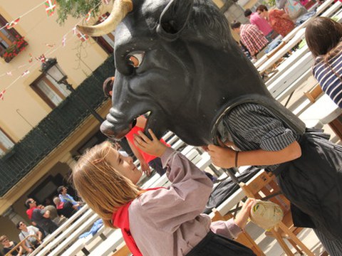 Jone Elkoro ganadora del concurso de fotos de fiestas