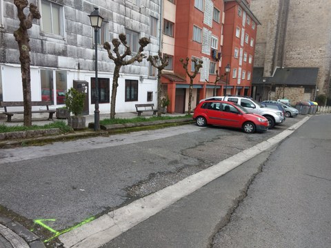 Mañana se efectuarán los trabajos de asfaltado del parking de Artekale y un bache de Domingo Iturbe