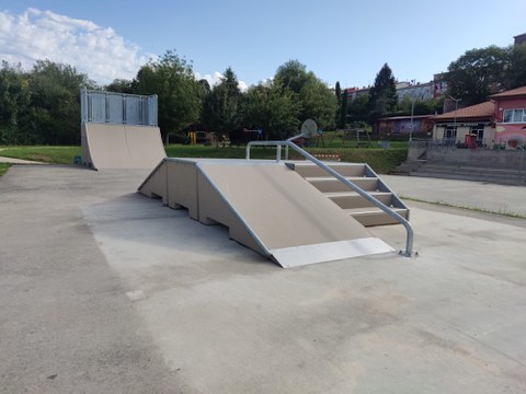 Skatepark berria erabilgarri dago